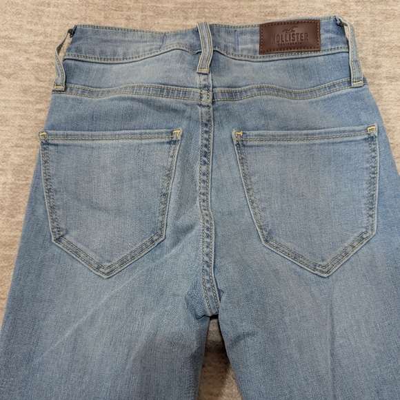 Hollister Light Blue Flare & Wide Leg Jeans - Picture 8 of 10